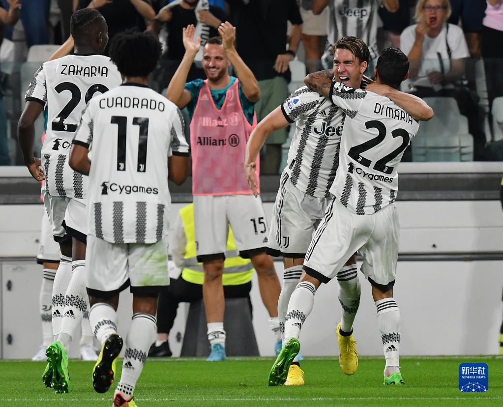 中国战队KBG夺冠！携手DFYG出征决胜巅峰M6世界总决赛