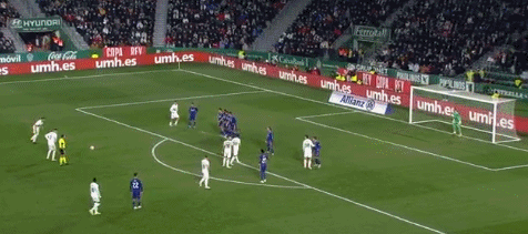 Steam正版移植《英勇之地》手游今日全平台公测