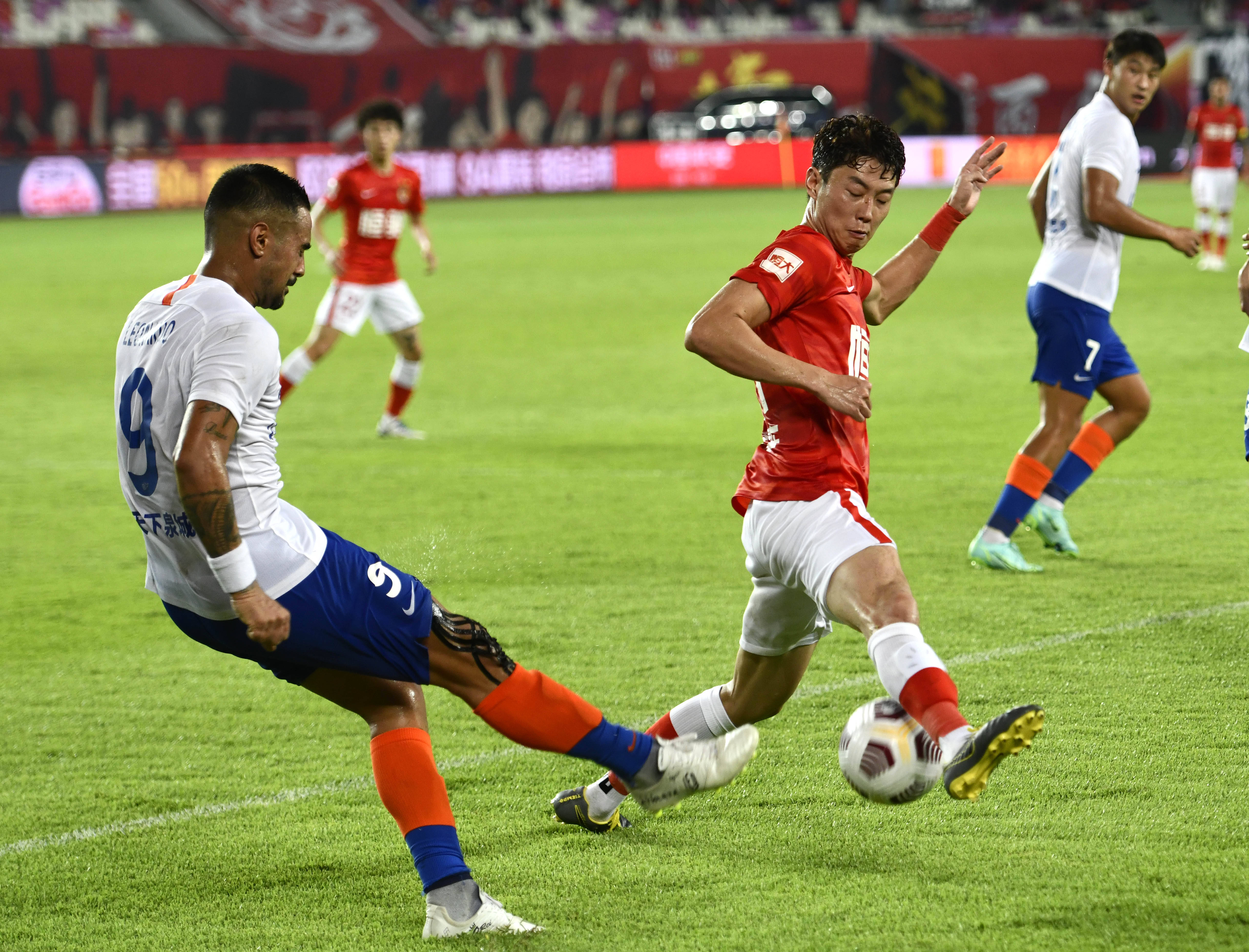 英超：莱斯特城绝杀切尔西