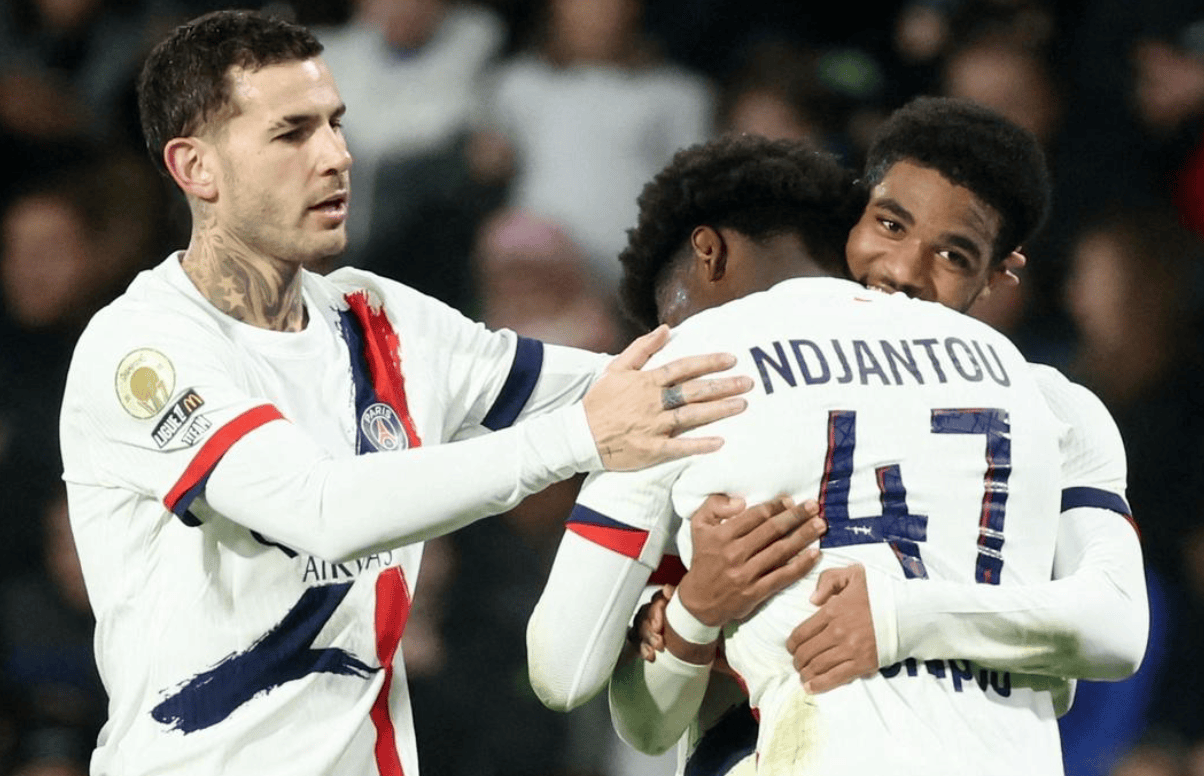 开拓者1分险胜火箭 杨瀚森出场近17分钟得3分